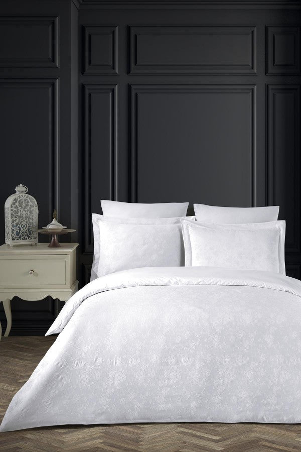 Luxury White color jacquard bedding set made of natural 100% cotton of the highest quality of high density. Comfortable, soft, durable. Euro double size. Elfstorenz.